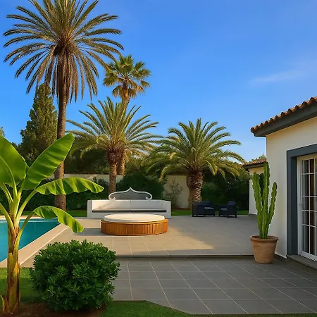 Drita-beachfront With Private Pool * Estepona